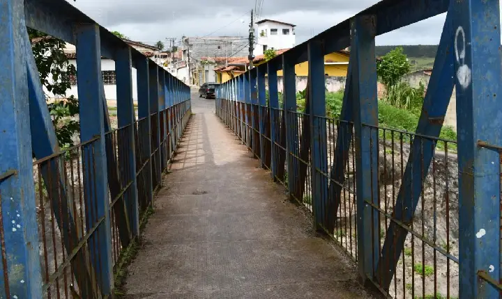 Alagoinhas: Prefeitura iniciará obra de recuperação da passarela da rua Alto do Corte