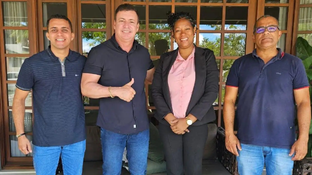 Base aliada do prefeito de Aratuípe anuncia apoio a Ditinho Lemos nas eleições de 2026