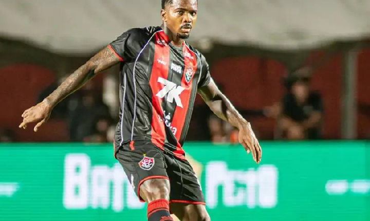 Cacá e Luan Cândido desfalcam o Vitória contra o Flamengo