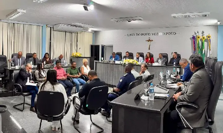 Câmara de Pojuca realiza primeira sessão ordinária do segundo período com forte participação popular
