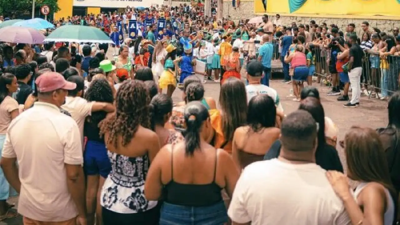 Catu celebra 7 de Setembro com Desfile Cívico marcado por participação e valorização da educação