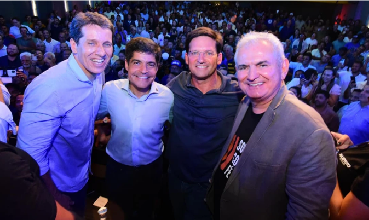 Em Feira de Santana ACM Neto lança chapa para disputar governo da Bahia