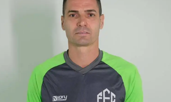 Feira FC anuncia experiente volante com experiência de Libertadores