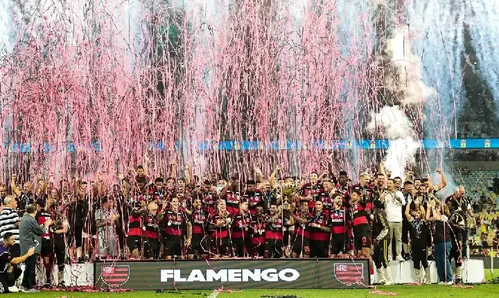 Flamengo vence Fluminense nos pênaltis e fatura tricampeonato carioca