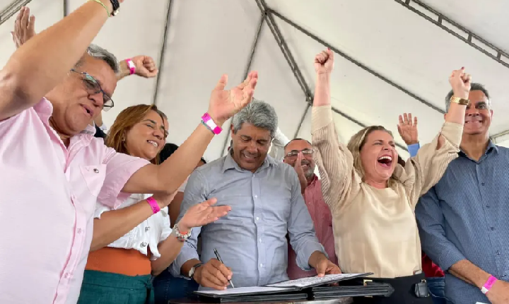 Governador anuncia construção do Hospital Regional de Alagoinhas