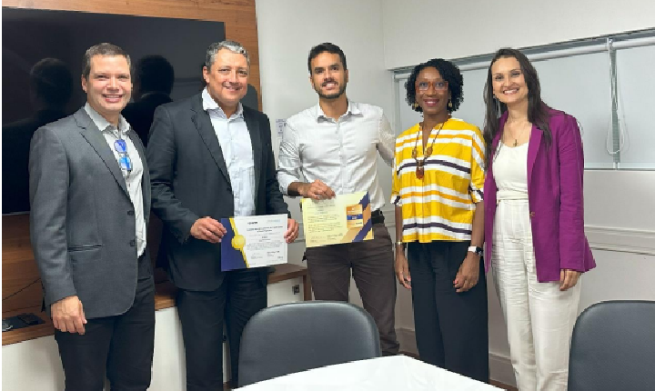 Hospital Agnus Dei Recebe Certificado de Excelência em UTI