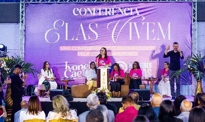 Ivoneide Caetano reúne centenas de mulheres evangélicas contra o feminicídio em Camaçari