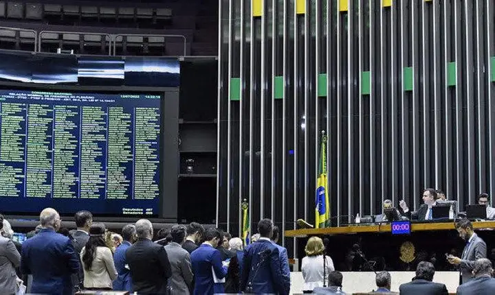 Lula recua de combater Orçamento Secreto, tratado em campanha como 'esquema de corrupção'