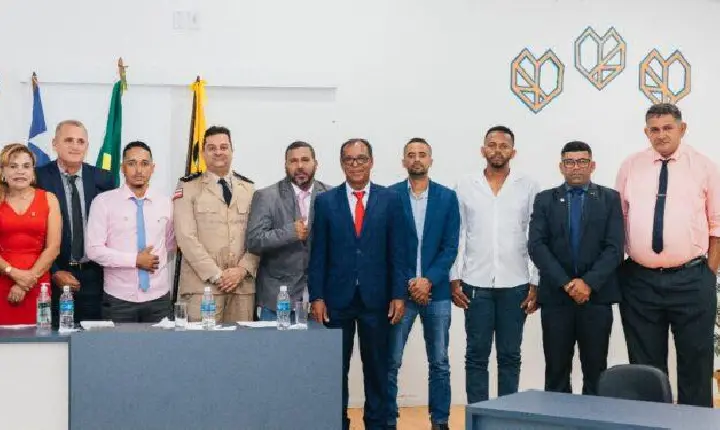 Nova Mesa Diretora da Câmara Municipal de Catu toma posse para o biênio 2023 – 2024