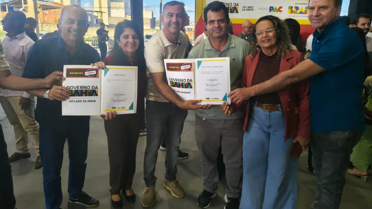 OS Prefeitos de Barrocas e Teofilândia comemoram nova ligação entre Barrocas e Teofilândia