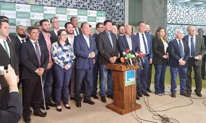 Podemos anuncia incorporação do PSC; bancada terá 18 deputados e 7 senadores