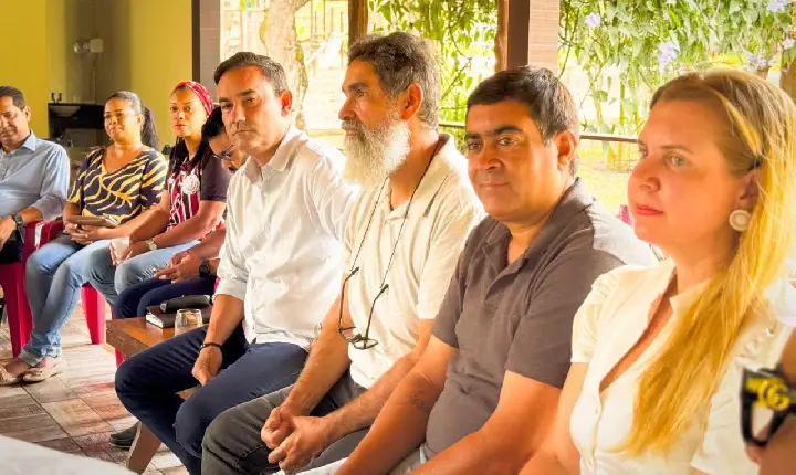 Prefeito Joaquim Neto e Gustavo Carmo prefeito eleito se reúnem com secretários municipais