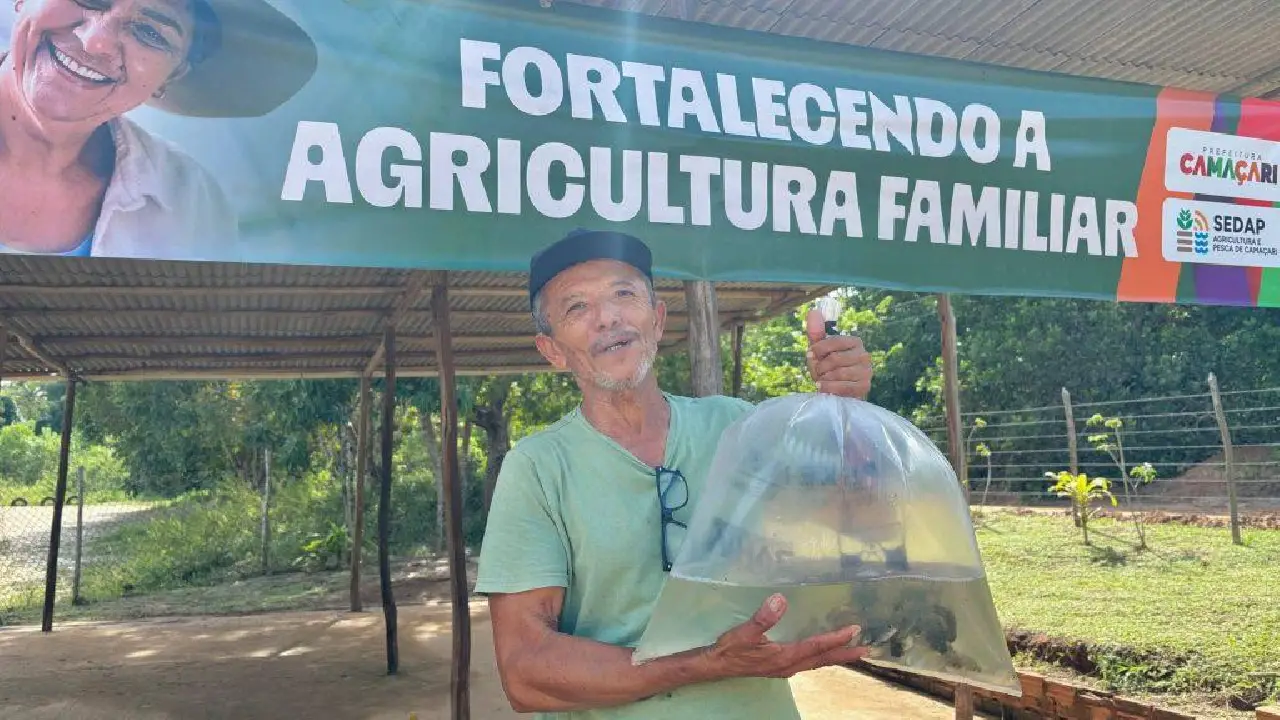 Prefeitura de Camaçari realiza entrega de mais de 200 mil alevinos beneficiando piscicultores da zona rural