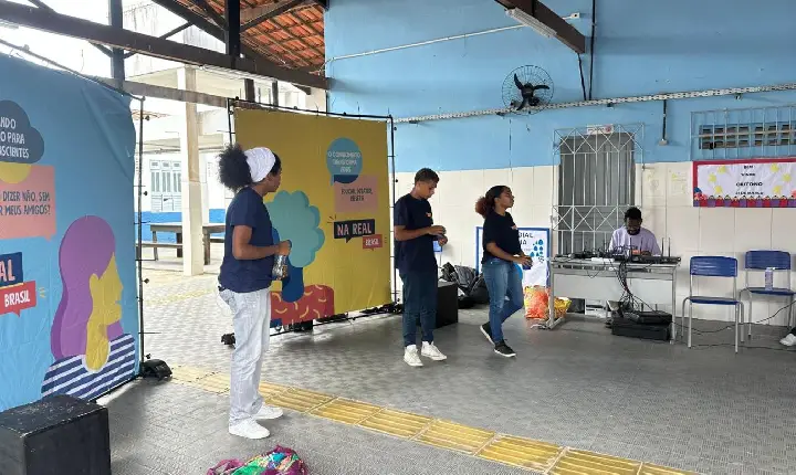 Programa Na Real: escolas municipais recebem ação de combate ao consumo de álcool entre adolescentes