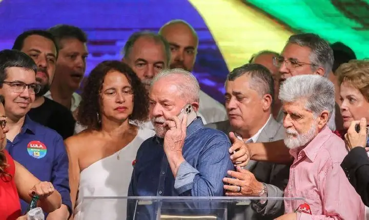 PT tem disputa interna por mais cargos na transição de governo