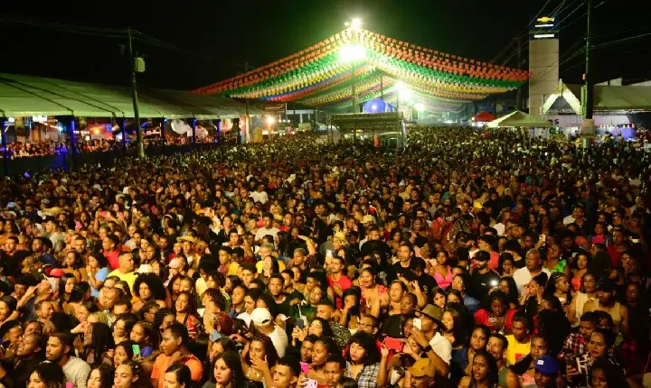 Público lota segunda noite do circuito oficial do São João de Alagoinhas