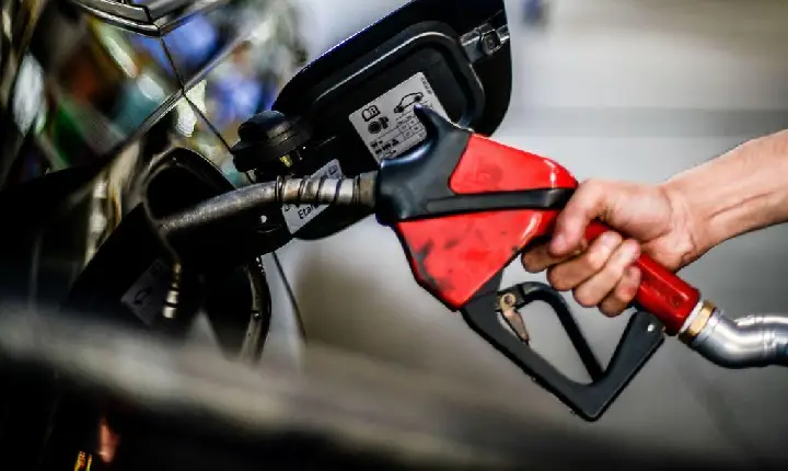 Redução do preço do diesel anima quem depende do combustível para trabalhar
