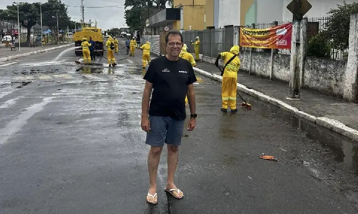 Secretário Guto Góes acompanha equipes de limpeza pós-Micareta e elogia trabalho realizado