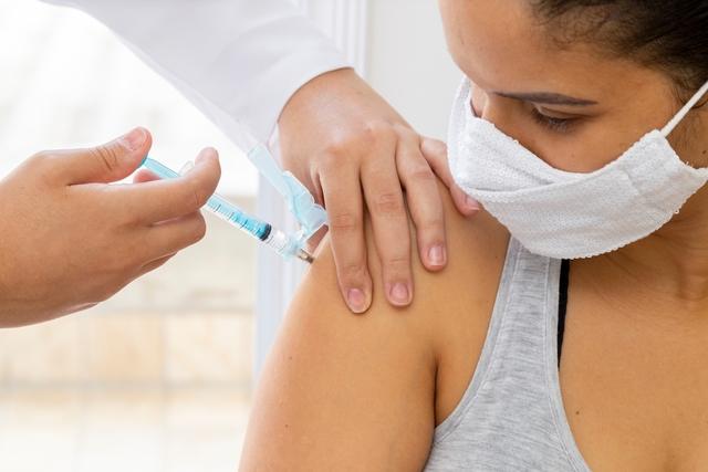 Município recebe 1.020 novas doses de Astrazeneca para segunda dose