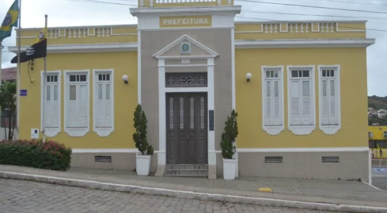 Prefeitura de Catu Antecipa Pagamento da 2ª Parcela do 13º Salário