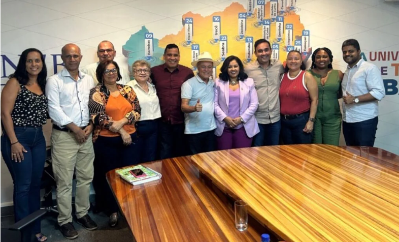 Lideranças políticas participam de audiência para impulsionar UNEB e reforçar saúde em Alagoinhas
