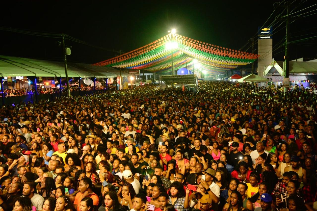 Público lota segunda noite do circuito oficial do São João de Alagoinhas