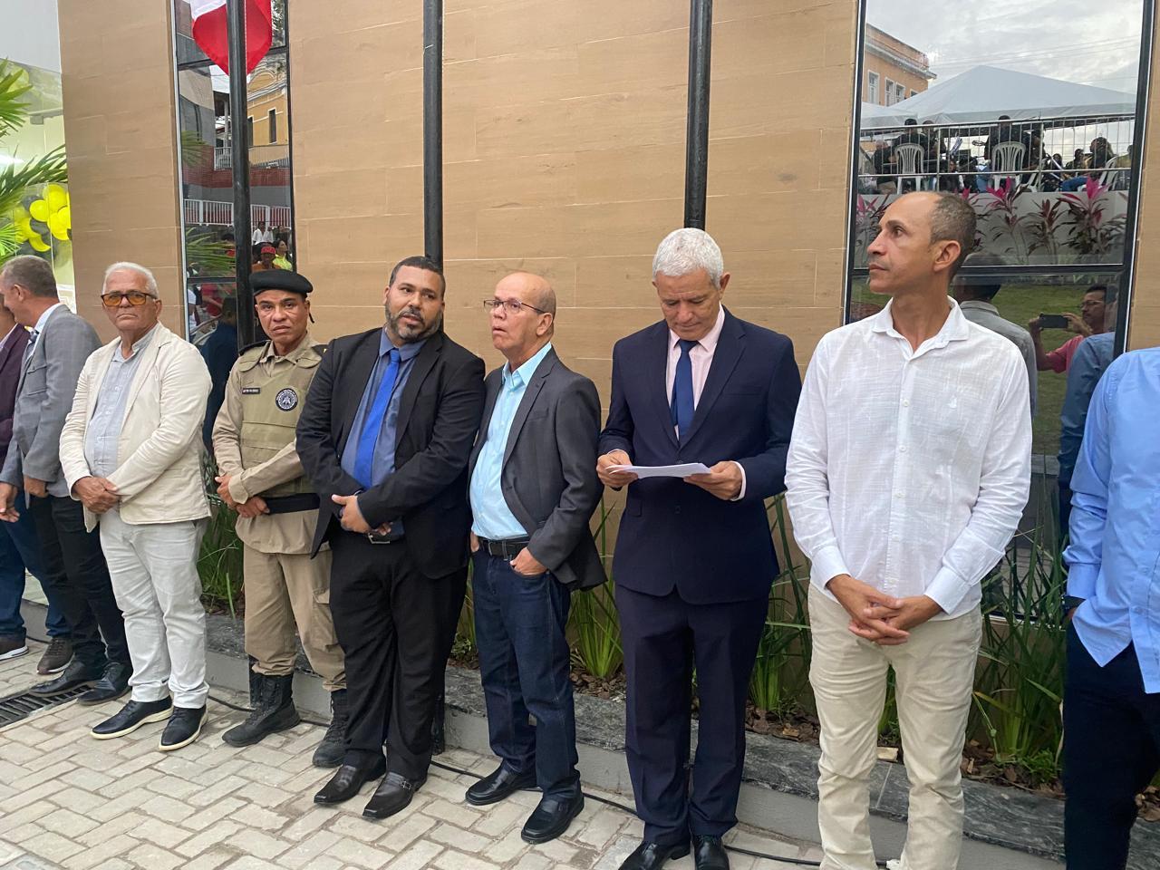 Catu - Inaugurada reforma e modernização da Câmara de Vereadores de Catu