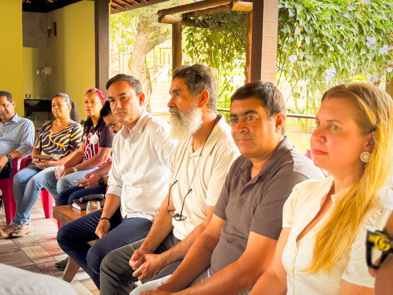 Prefeito Joaquim Neto e Gustavo Carmo prefeito eleito se reúnem com secretários municipais