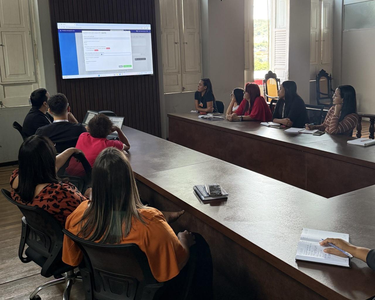 A Prefeitura de Catu realizou capacitação com servidores para modernização dos serviços públicos