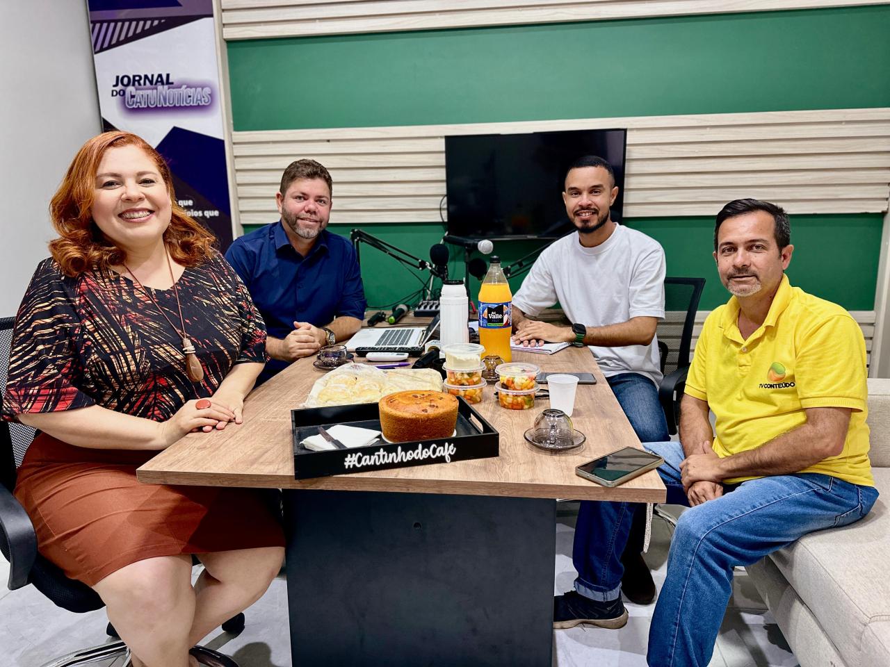 Representantes dos veículos de comunicação de Catu oficializar o consórcio de veículos de imprensa da cidade