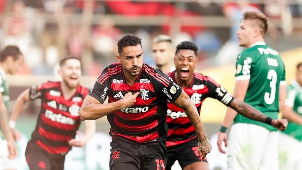 Flamengo vence Palmeiras e vira 1º brasileiro tetra da Libertadores