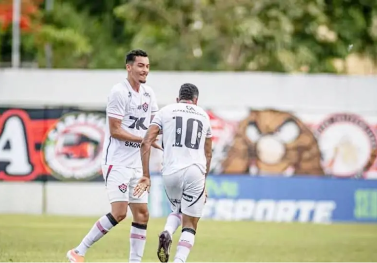 Baianão: Bahia único 100%, Vitória perde posição e G-4 tem mudança