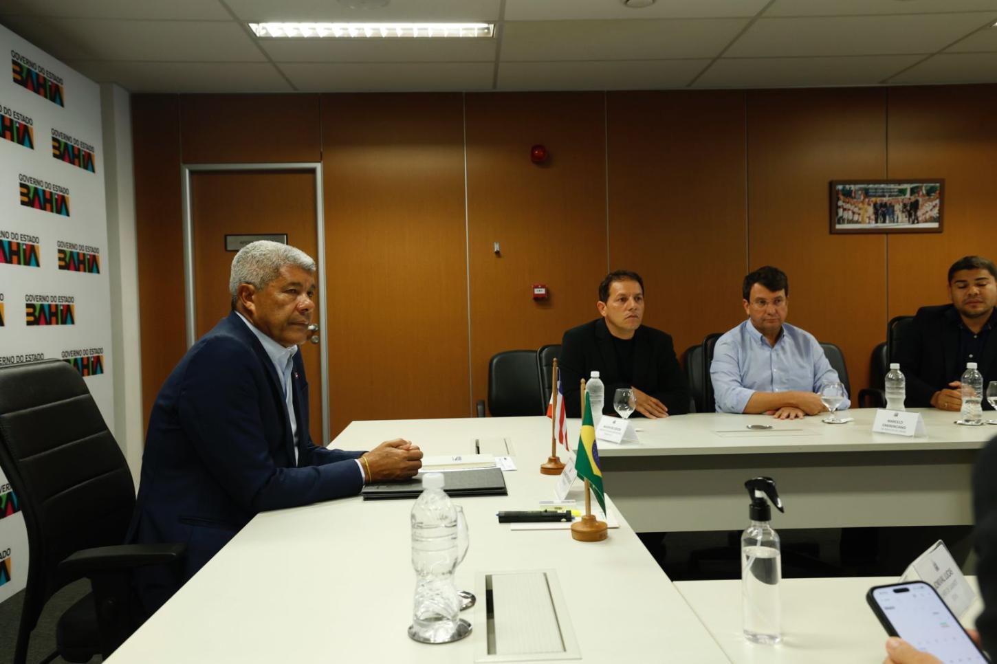 Estado autoriza construção de novo terminal rodoviário e obras de drenagem para Muquém do São Francisco