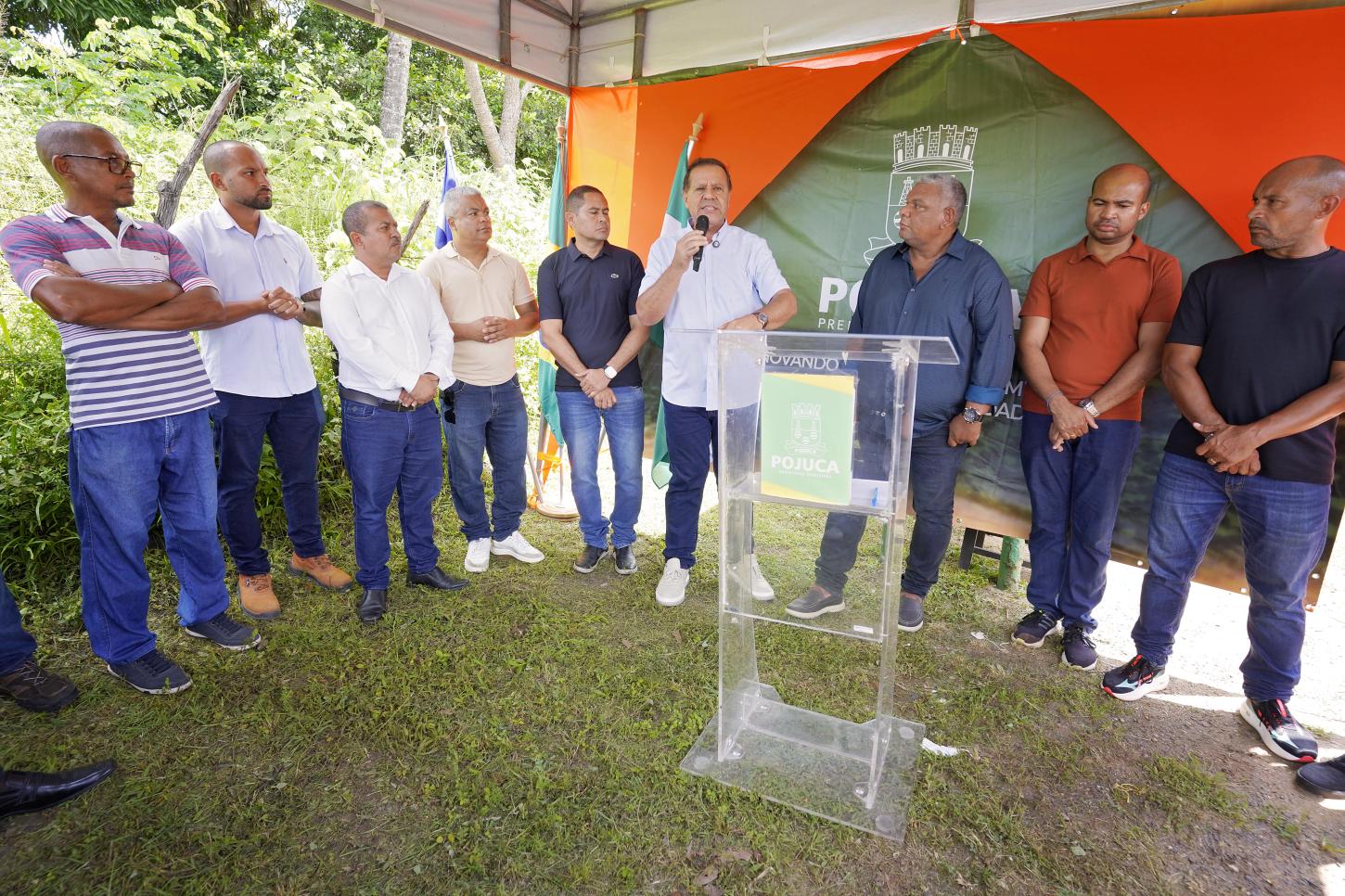 Pojuca: Comunidade do Sapé celebra início de obra de pavimentação