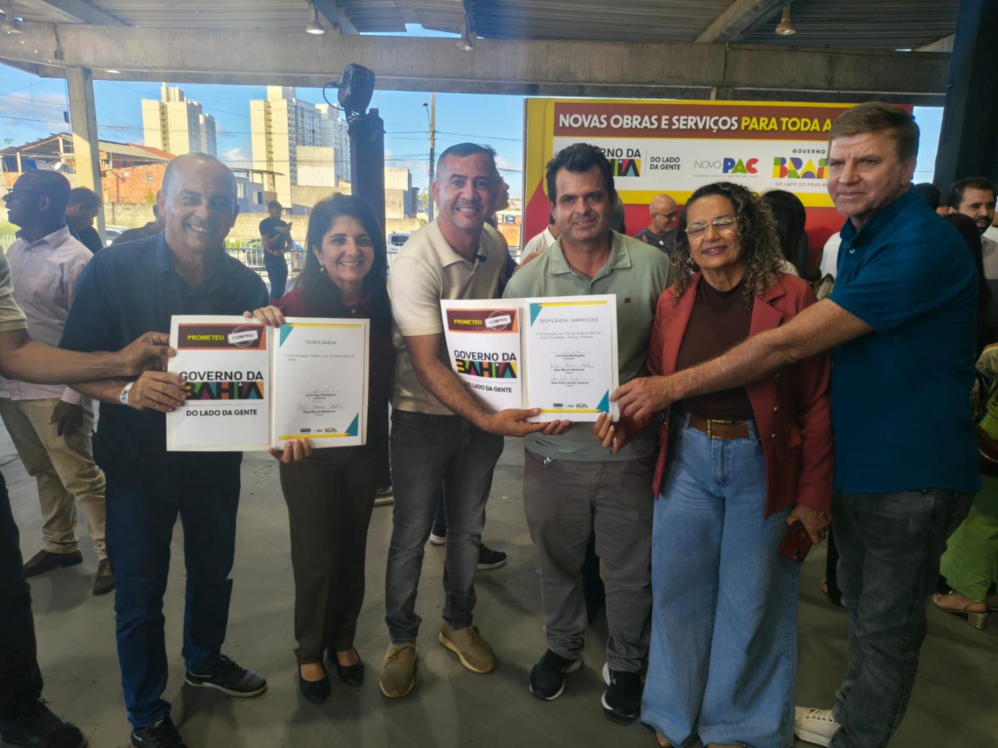 OS Prefeitos de Barrocas e Teofilândia comemoram nova ligação entre Barrocas e Teofilândia