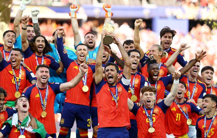Espanha domina Argentina, vence na prorrogação e leva o bi da Copa
