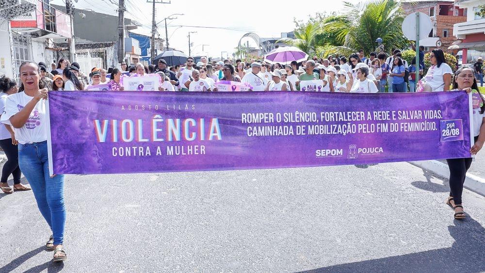 Pojuca se une em caminhada pelo fim da violência contra a mulher