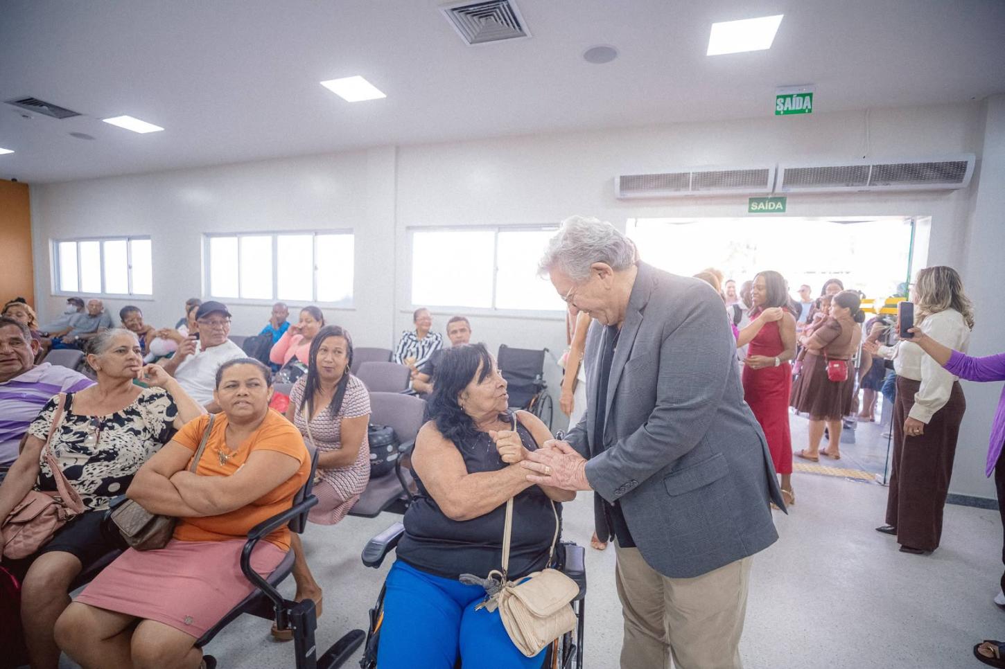 Prefeito Caetano celebra marca de 8 mil atendimentos na Policlínica de Camaçari e anuncia novos exames